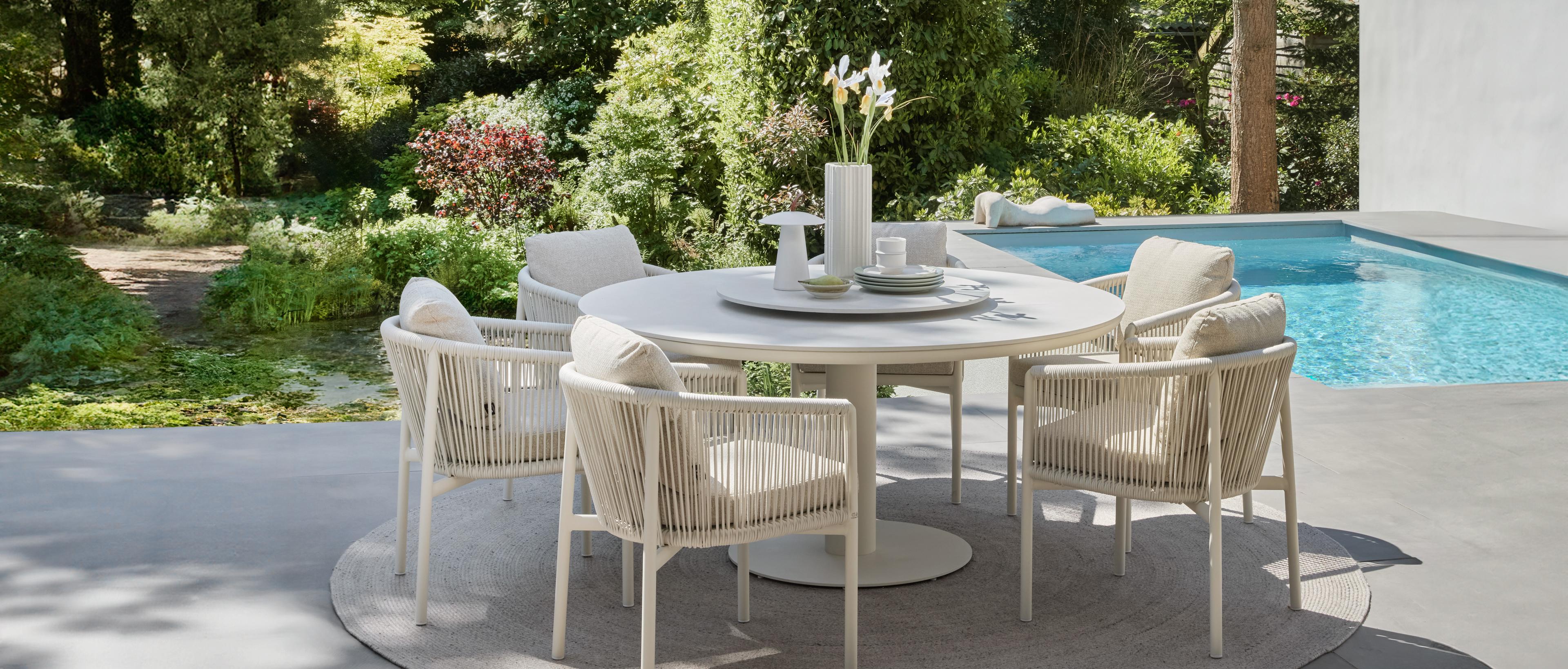 Bora Bora Oyster Dining